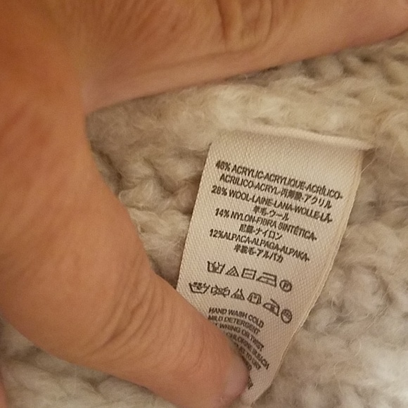 FREE PEOPLE Pearl Fluffy Wool Blend Slouchy Sweater NWT - Picture 9 of 9